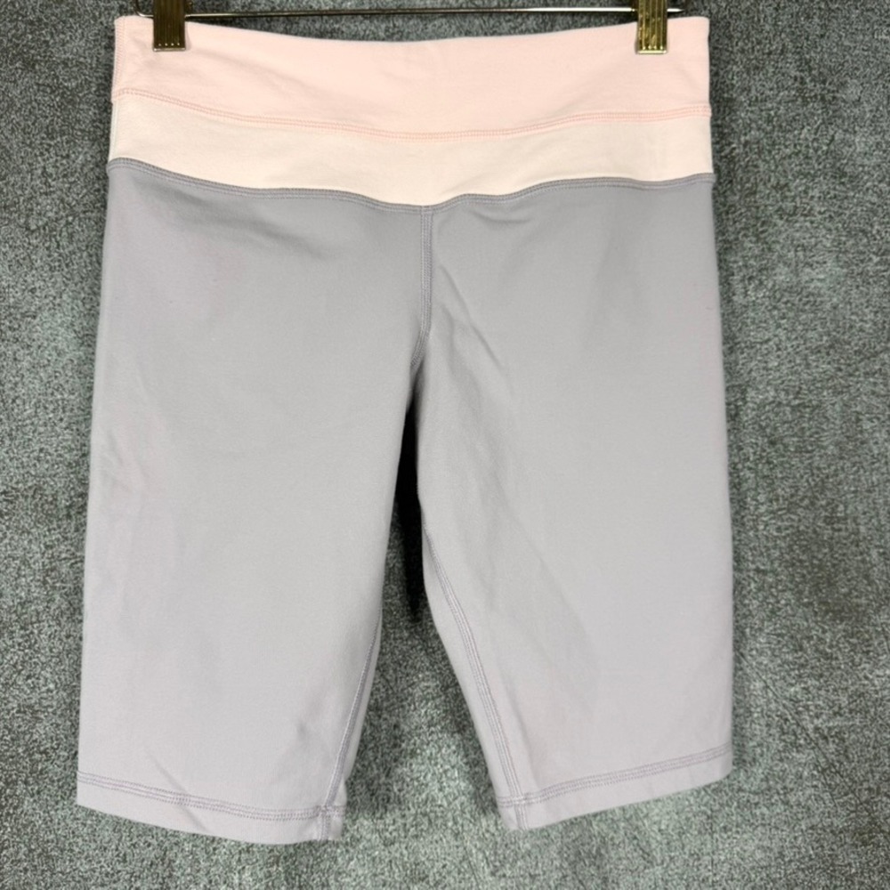 Lululemon Sz 4 Gray Pink Colorblock Biker Shorts Athletic Yoga Gym Reversible